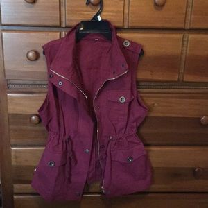 Red NWOT zip up utility vest